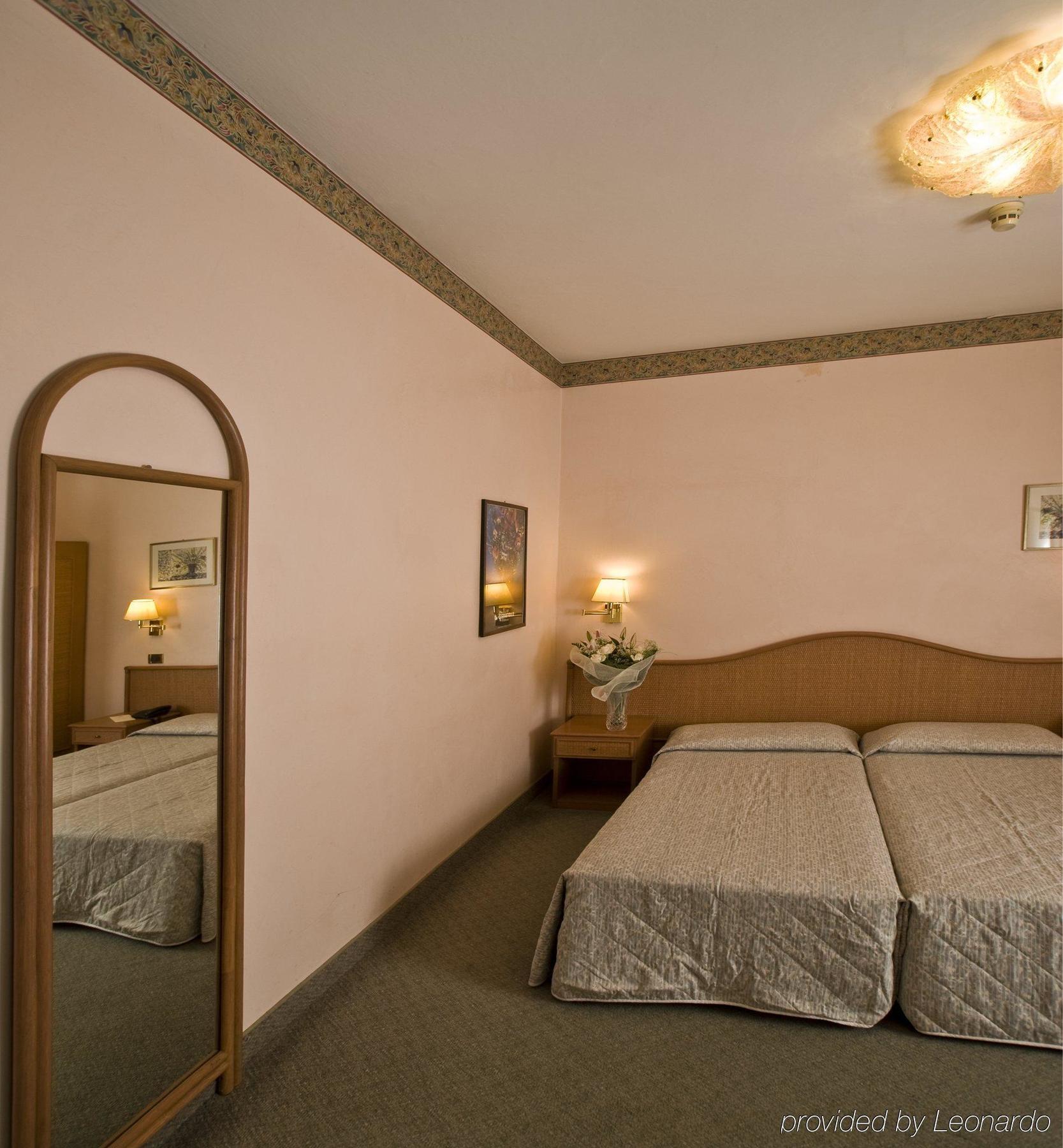 Hotel Villa Tiziana Lido di Venezia Bagian luar foto