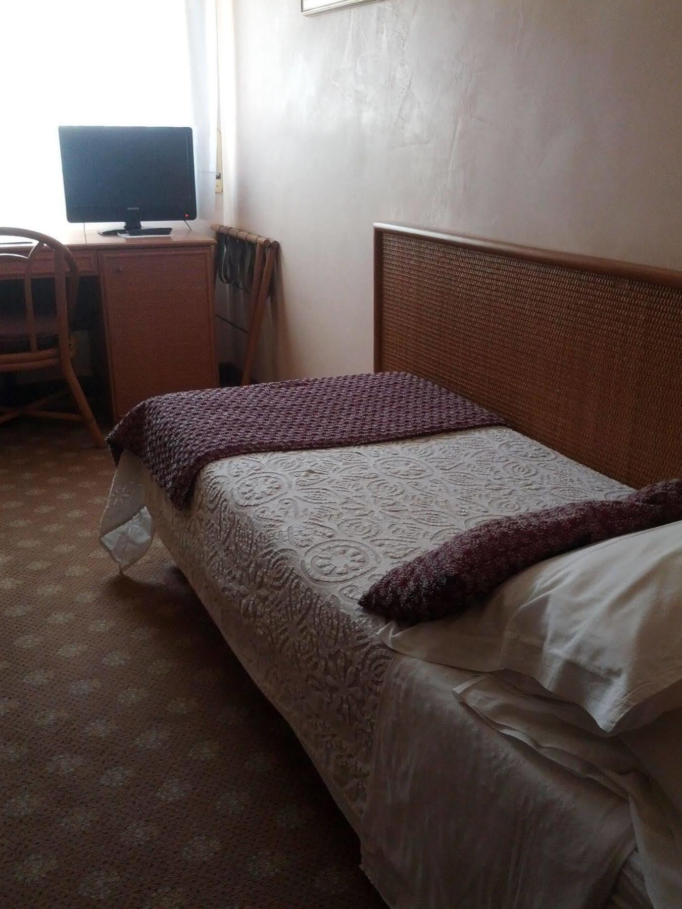 Hotel Villa Tiziana Lido di Venezia Bagian luar foto